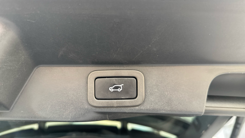 Land Rover Range Rover Sport 3.0 D300 HSE Silver 5dr Auto Diesel Estate